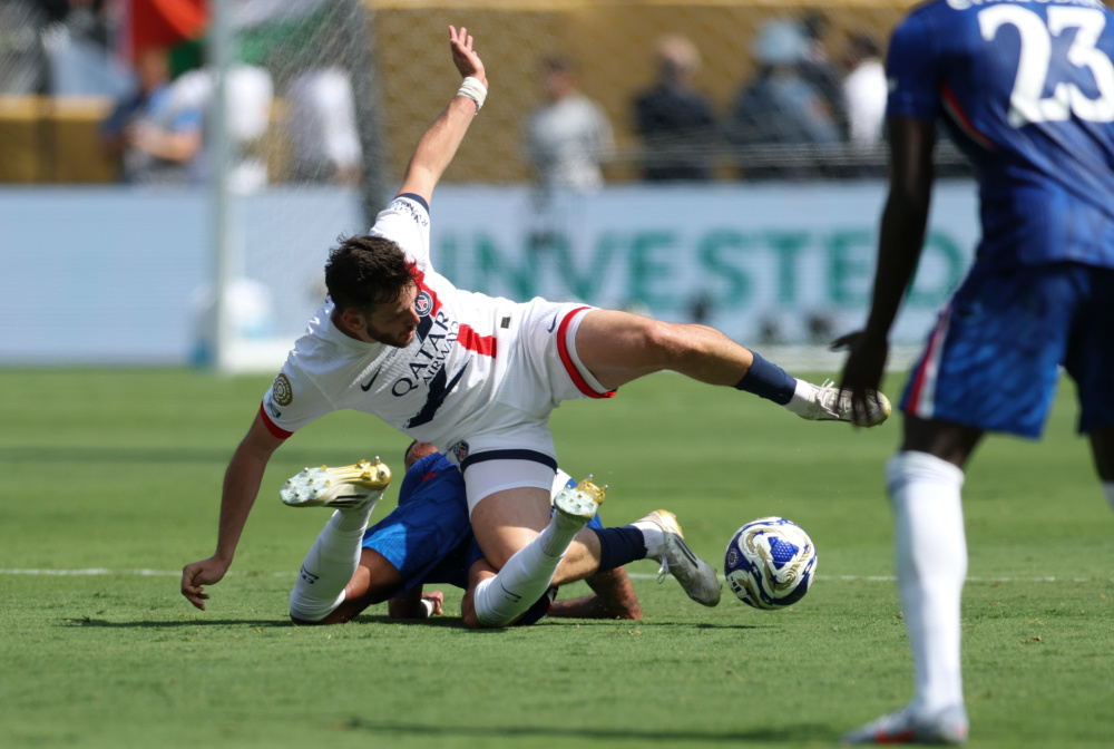 让球队对他 让球队对他