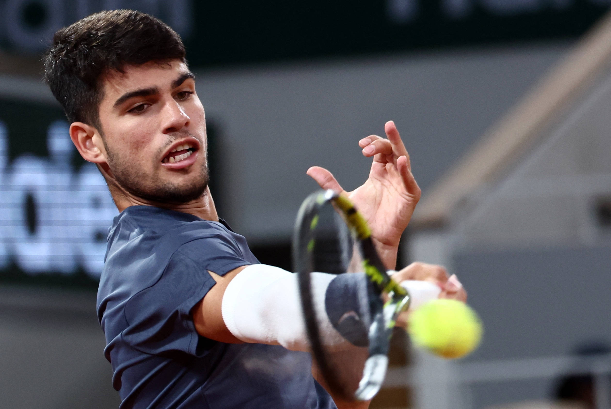 硬仗拿下 硬仗拿下